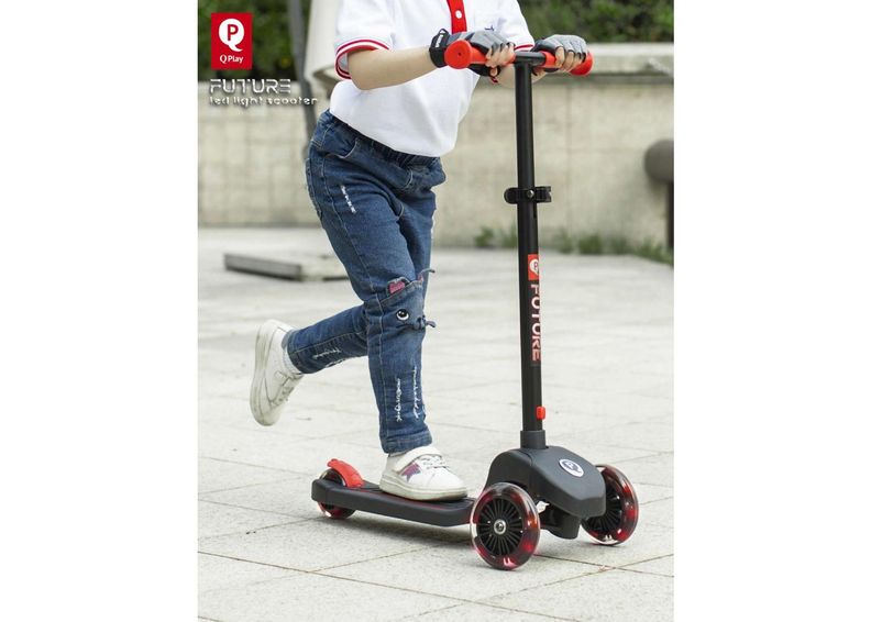 Laste tõukeratas Led tuledega QPlay Volare suurendatud