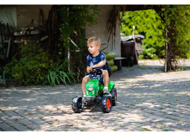 Laste traktor Supercharger suurendatud