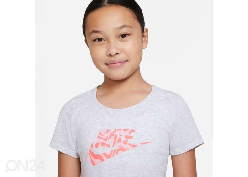 Laste vabaajasärk Nike Sportswear suurendatud