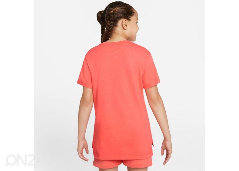 Laste vabaajasärk Nike Sportswear suurendatud