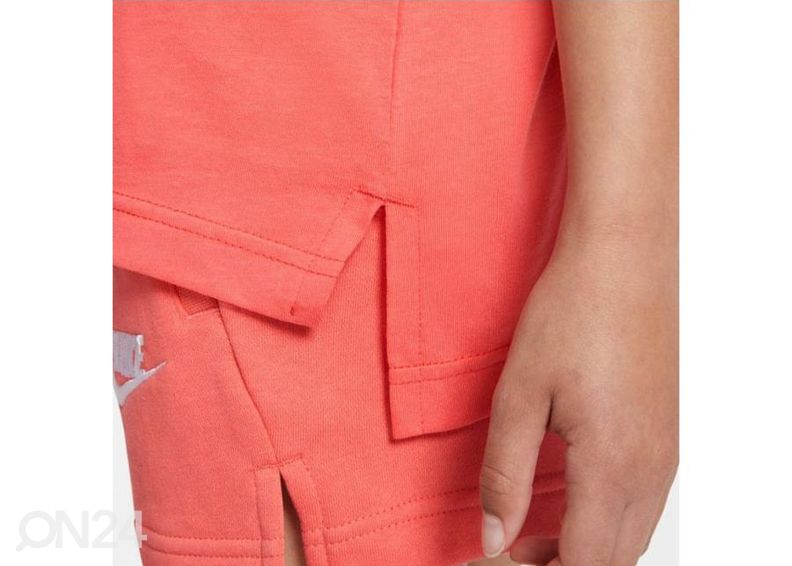 Laste vabaajasärk Nike Sportswear suurendatud