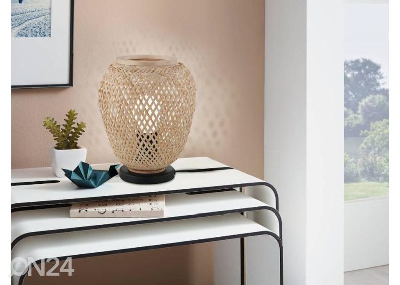 Lauavalgusti Dembleby suurendatud