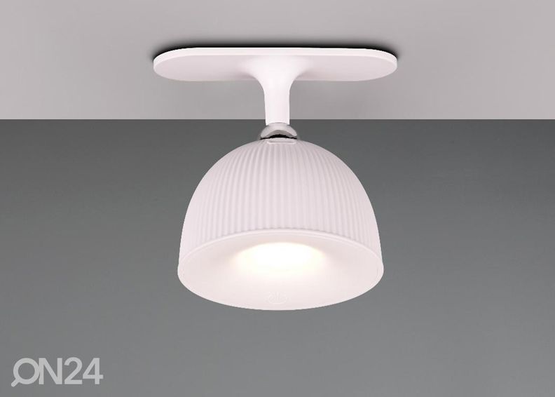 Lauavalgusti Maxima akuga suurendatud