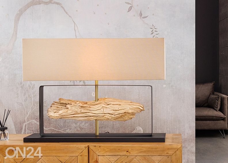 Lauavalgusti Rousilique suurendatud