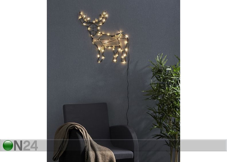 LED tuledega põder Cupid suurendatud