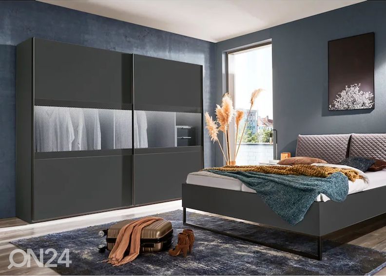 LED-valgustid Alicante riidekapile suurendatud