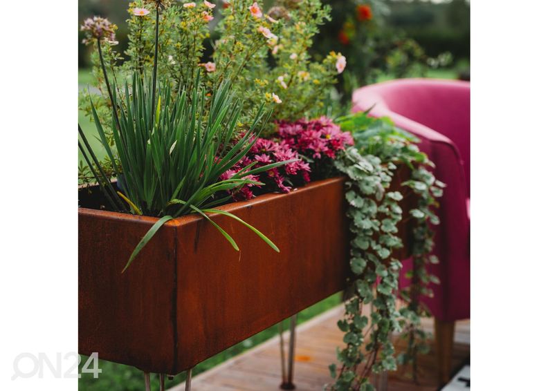 Lillekast Cor-Ten terasest Freja suurendatud