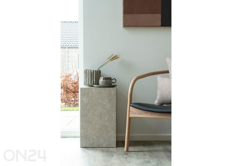 Lillepott suurendatud