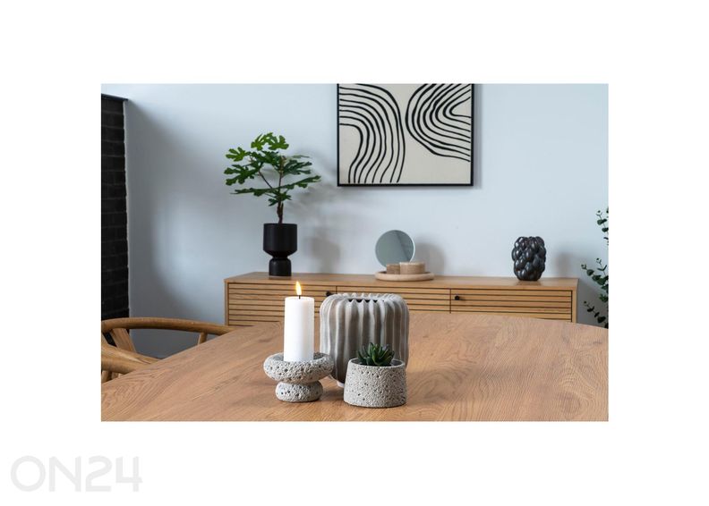 Lillepott suurendatud