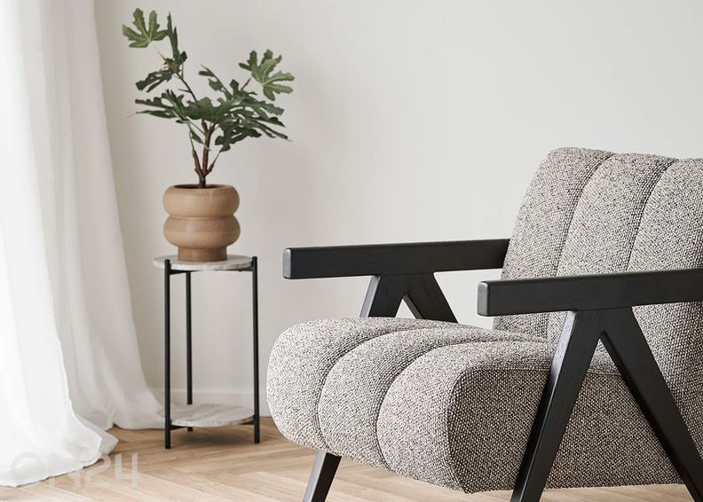 Lillepott suurendatud