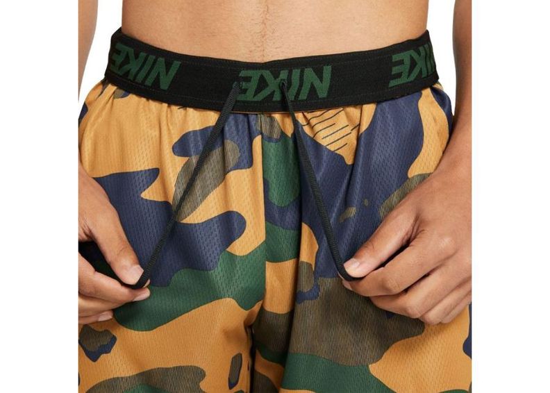 Lühikesed treeningpüksid meestele Nike Dry Short 4.0 Camo M BV3262-790 suurendatud