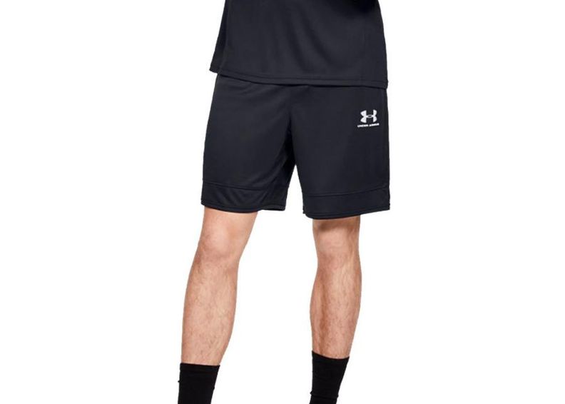 Lühikesed treeningpüksid meestele Under Armour Challenger III Knit M 1343914-001 suurendatud