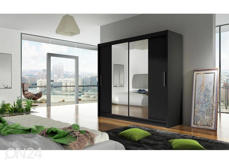 Lükandustega riidekapp suurendatud