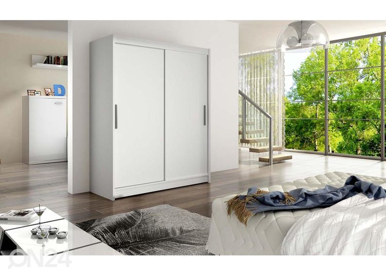 Lükandustega riidekapp suurendatud