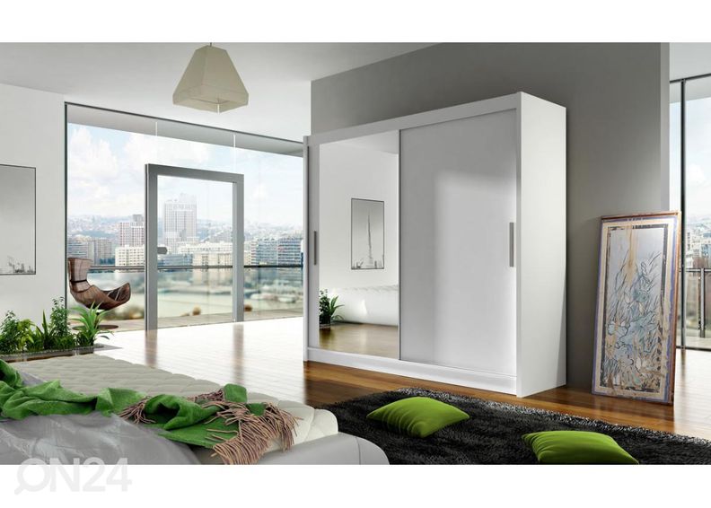 Lükandustega riidekapp suurendatud