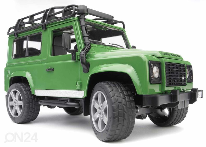 Maastikuauto Land Rover Defender suurendatud