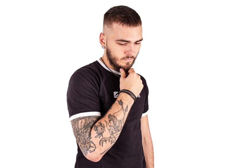 Magnetiga käevõru nahast Cregnesh W-TEC suurendatud