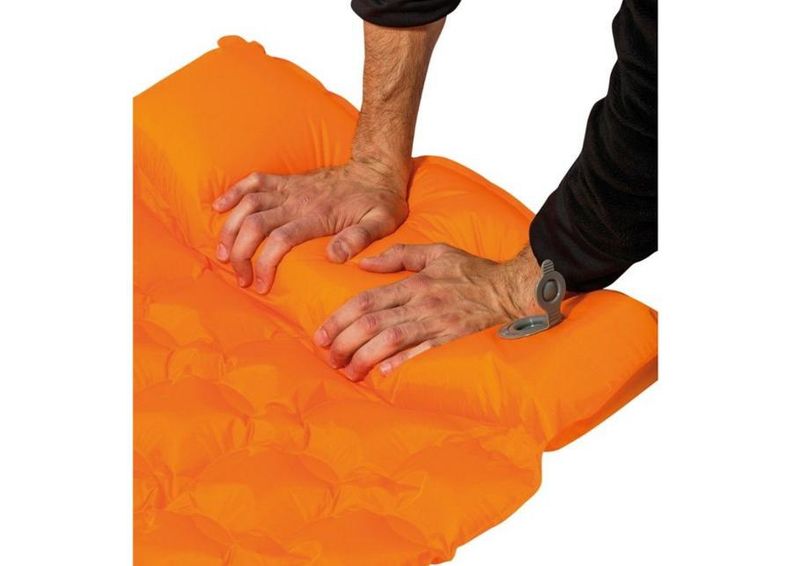 Matkamatt isetäituv FERRINO Air Lite Pillow suurendatud