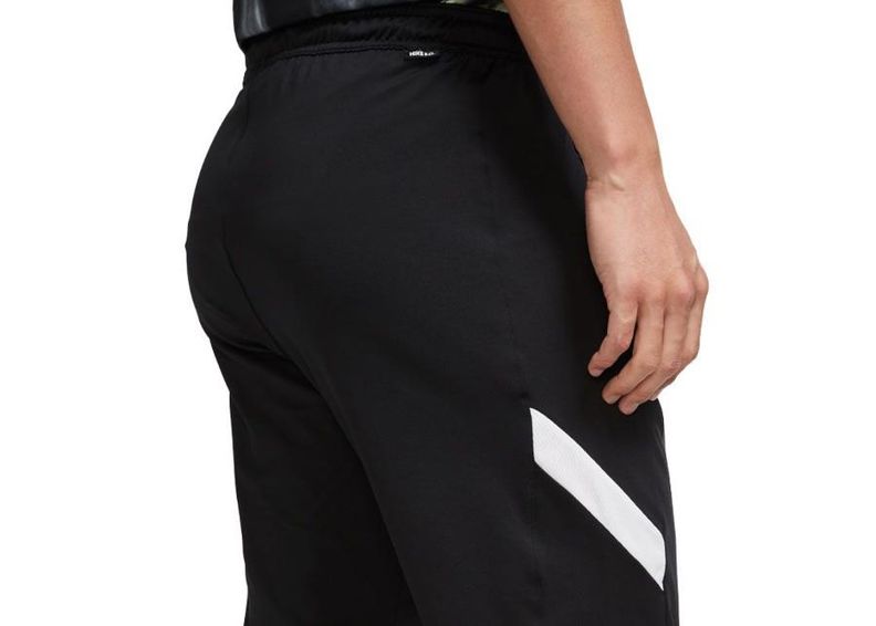 Meeste dressipüksid Nike F.C. Cuffed Knit M CK5579-010 suurendatud