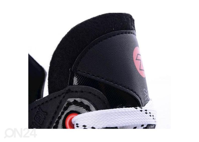 Meeste hokiuisud Tempish Detroit suurendatud