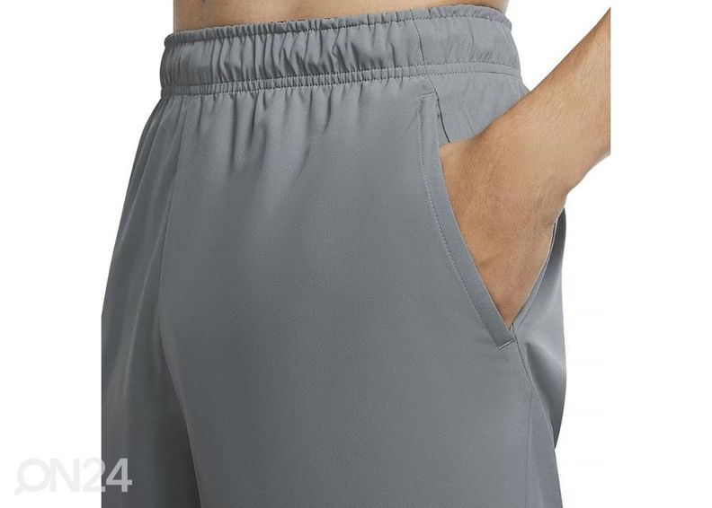 Meeste lühikesed treeningpüksid Nike suurendatud