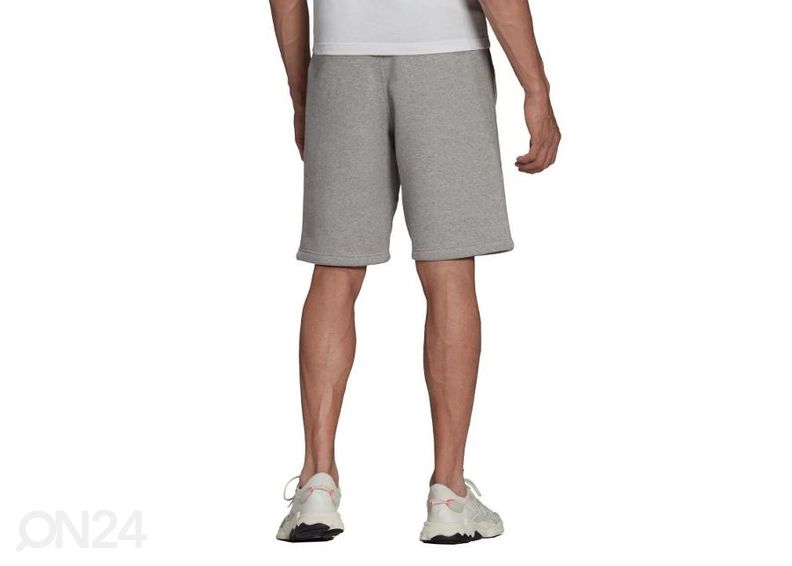 Meeste lühikesed vabaajapüksid Adidas Essential suurendatud