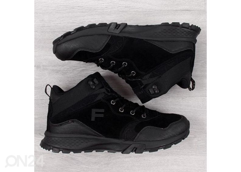 Meeste talvesaapad Filippo suurendatud