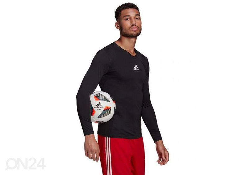 Meeste treeningsärk Adidas Team Base Tee suurendatud