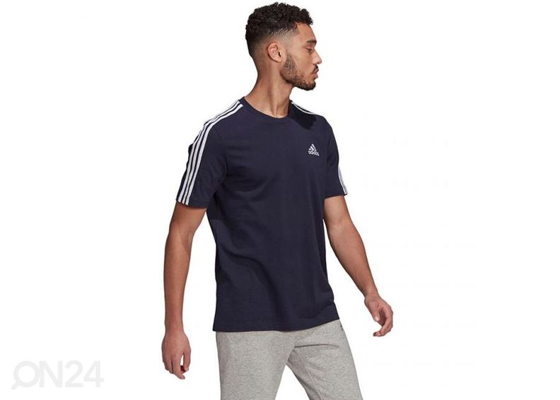 Meeste vabaajasärk Adidas Essentials suurendatud