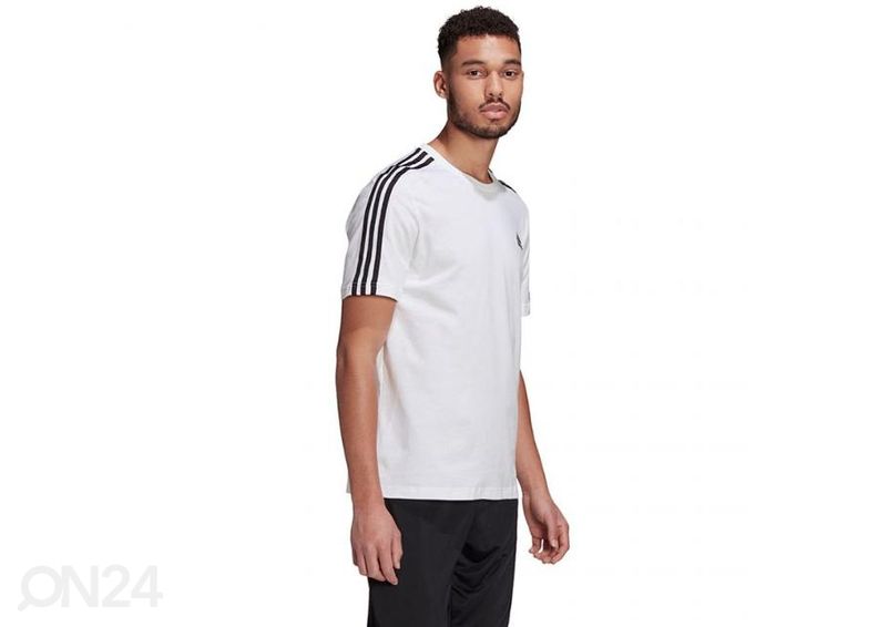 Meeste vabaajasärk Adidas Essentials suurendatud