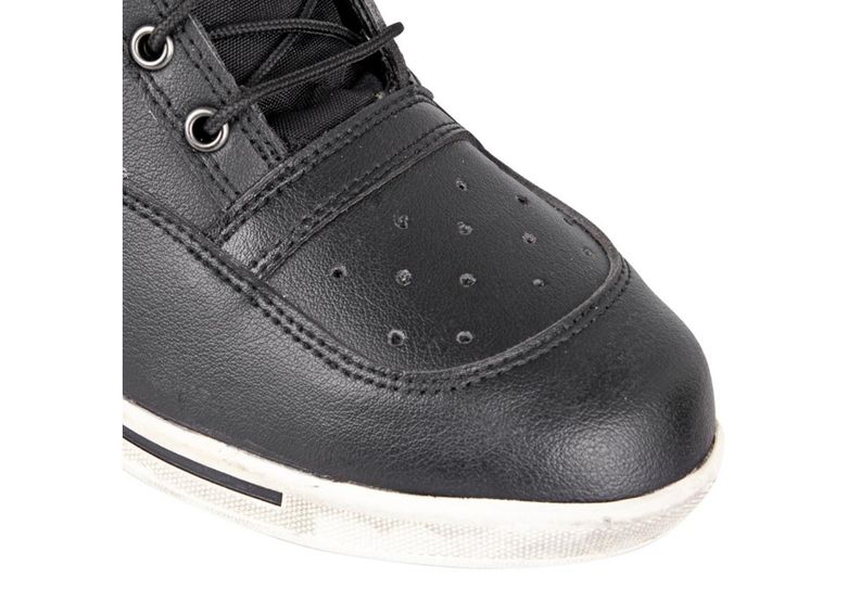 Mootorratta jalatsid W-TEC Culabus suurendatud