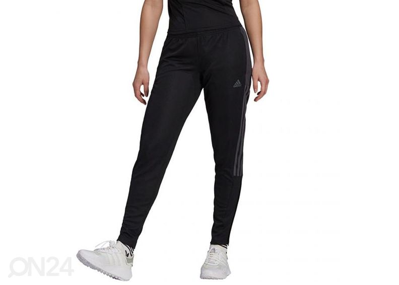 Naiste dressipüksid Adidas Tiro Trackpant suurendatud