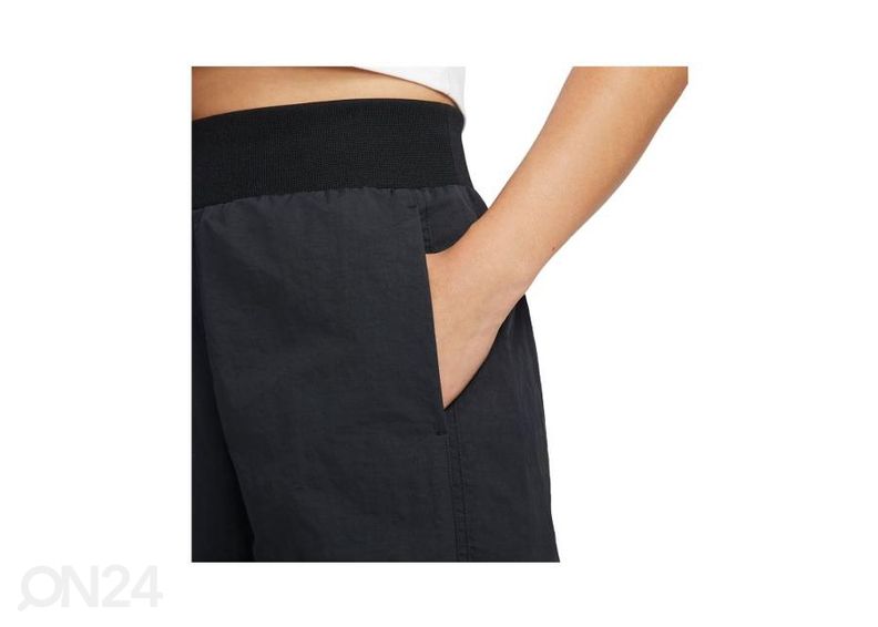 Naiste dressipüksid Nike NSW Icon Clash suurendatud