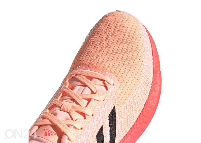 Naiste jooksujalatsid Adidas Solarboost 19 W FW7822 suurendatud