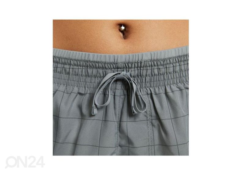 Naiste lühikesed treeningpüksid Nike 10K Femme 2 suurendatud