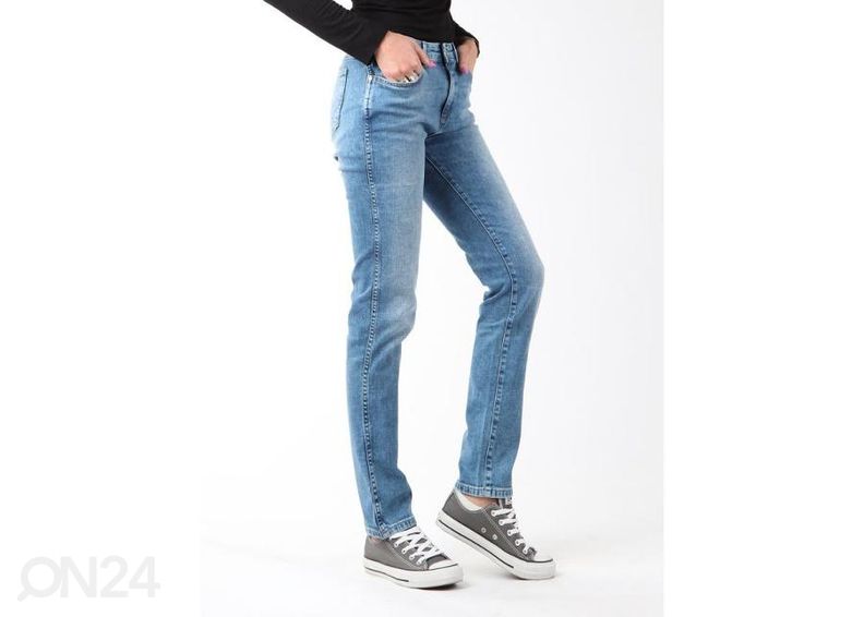 Naiste teksad Wrangler Boyfriend Best Blue suurendatud