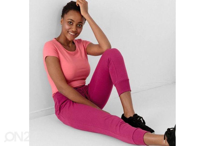 Naiste treeningsärk 4F suurendatud