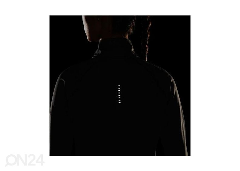 Naiste treeningsärk Nike Swoosh Run suurendatud