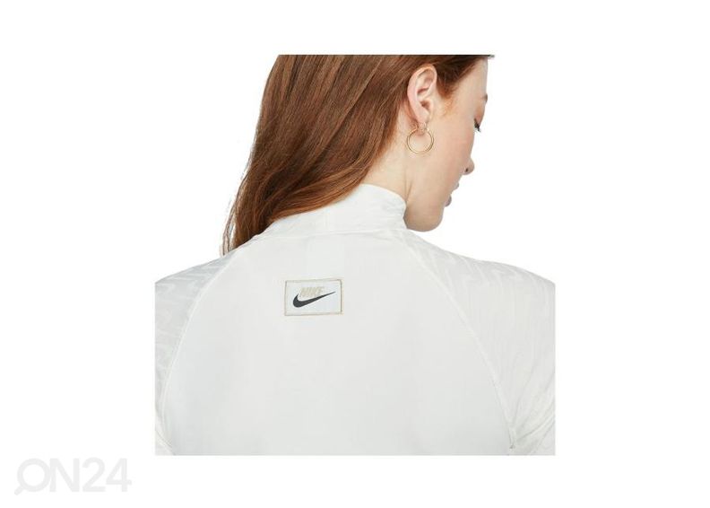 Naiste vabaajasärk Nike NSW Icon Clash Mock suurendatud