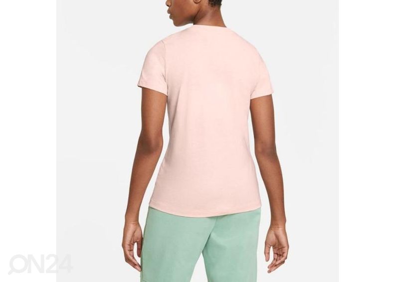 Naiste vabaajasärk Nike Sportswear suurendatud