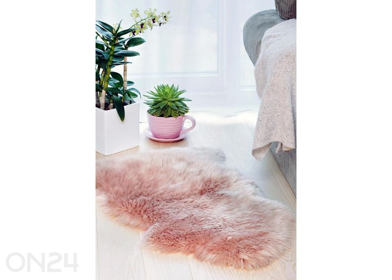 Naturaalne lambanahk Merino rosa Quatro ±90x180 cm suurendatud