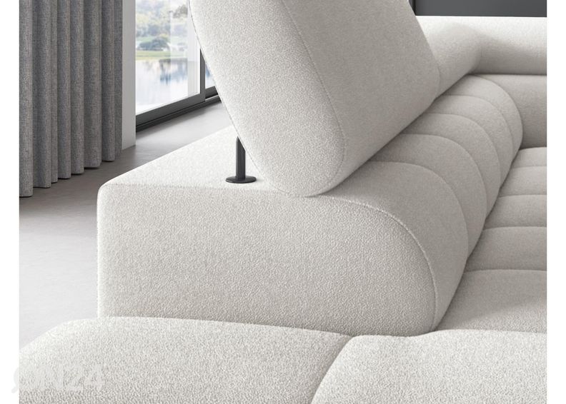 Nurgadiivanvoodi Cortina suurendatud