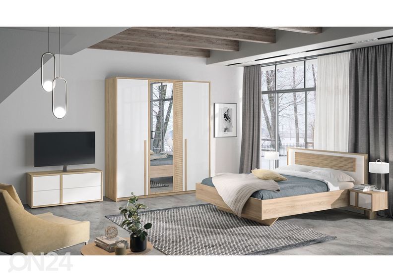 Öökapp Curtys suurendatud