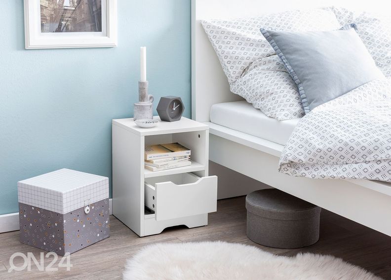 Öökapp Nacht, valge suurendatud