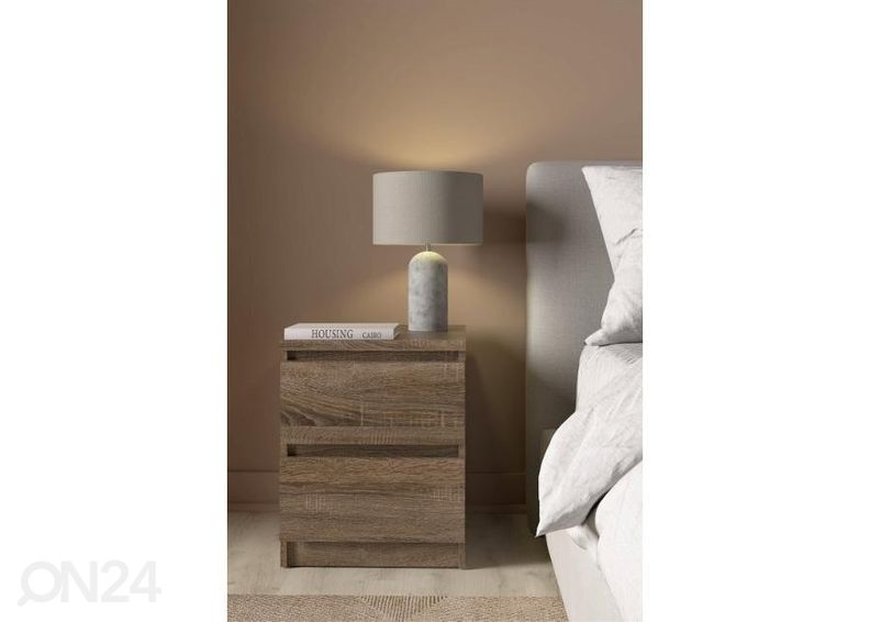 Öökapp Naia suurendatud