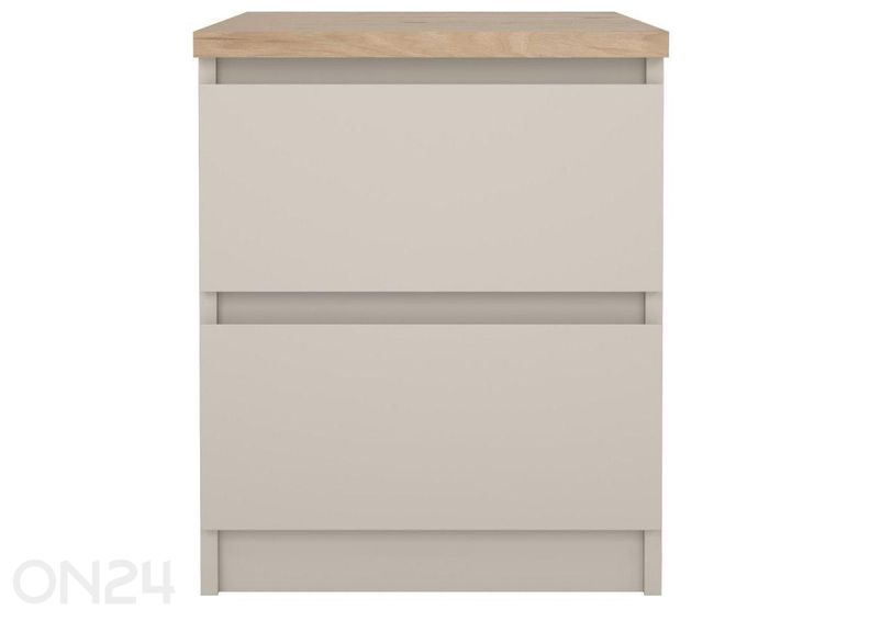 Öökapp Naia suurendatud