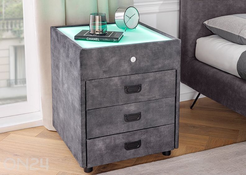 Öökapp Paris suurendatud