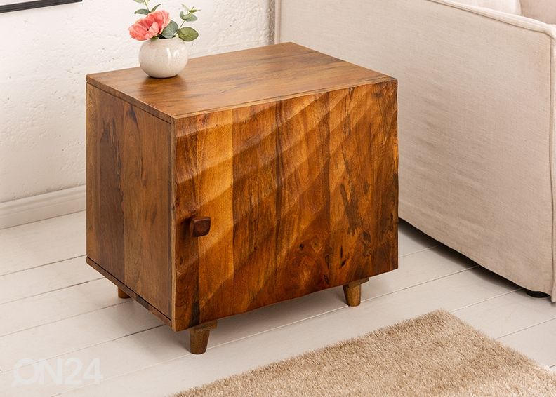 Öökapp Scorpion suurendatud