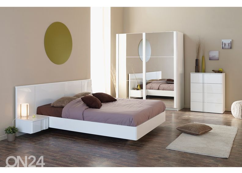 Öökapp Wesley suurendatud