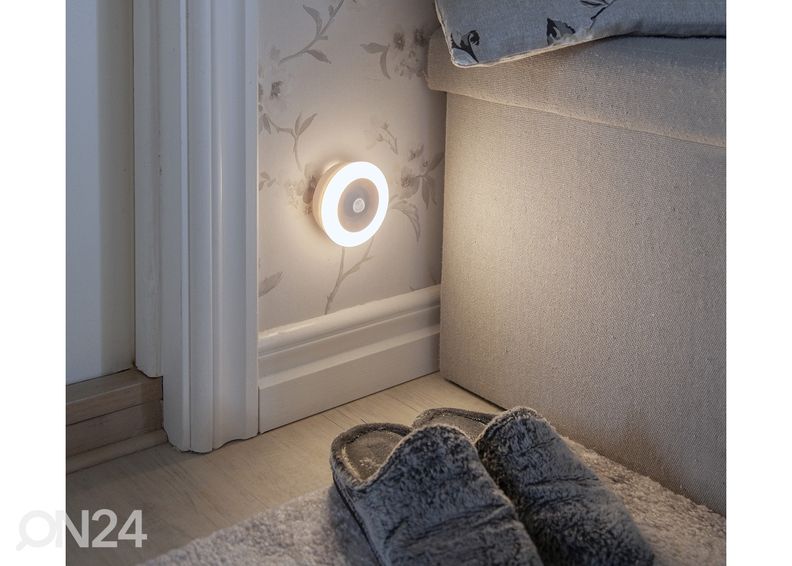 Öölamp sensoriga LED suurendatud